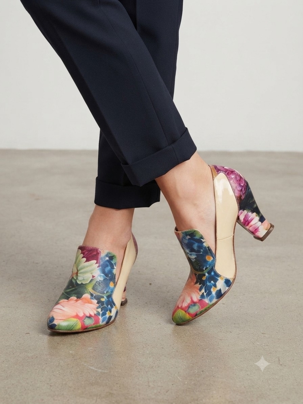 John Fluevog Floral Leather Mid Block Heel Shoes Size 8.5